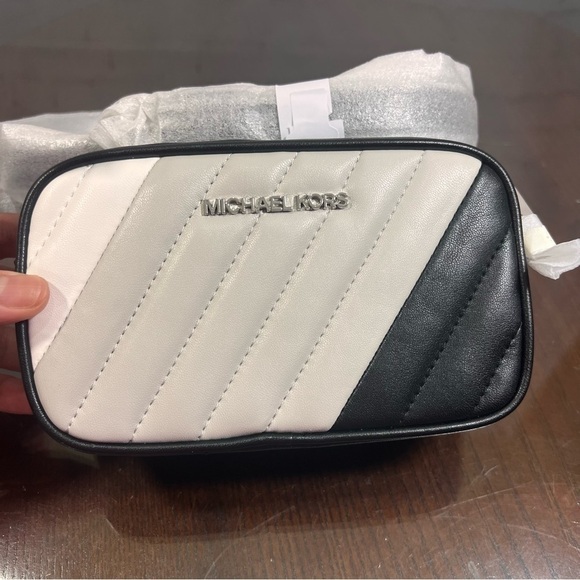 Michael Michael Kors Bags Mkrose Optic White Convertible Quilted Belt Bag NWT - Picture 9 of 16